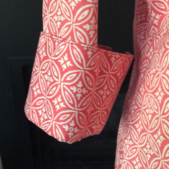 Talbots Pink Geometric Pattern Wrinkle Resistant Button Down Shirt size 8 - Picture 11 of 13